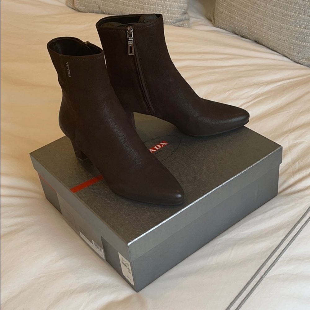 New in box leather boots PRADA